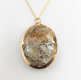 Estate 10 Karat Yellow Gold Lace Agate Pin/Pendant